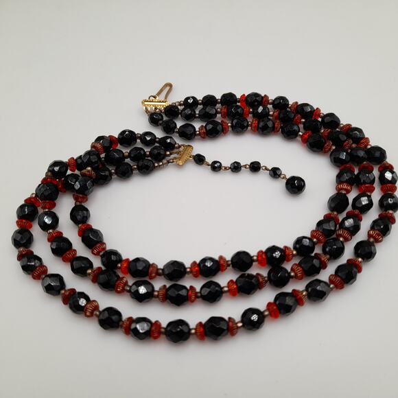 Vintage Western Germany Black Red Bead Necklace, 1950s, 15 Inch - Picture 13 of 13